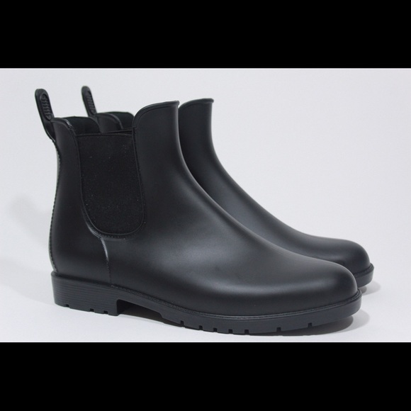 matte ankle rain boots